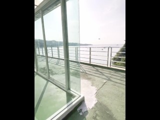 เย็ดบนดาดฟ้าโรงแรมวิวทะเลอย่างสวย