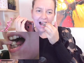 Nicoletta eats you and crushes you under her bite and you little useless insect will be devoured!