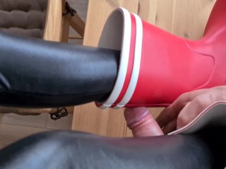 Cum on red rubberboots 