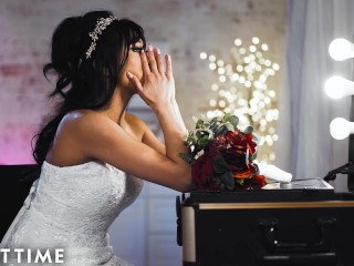 TRANSFIXED - Ember Snow Trades Her Wedding Day For A Passionate Trans Fucking