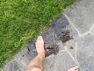 Power Pissing Outdoor - Pee on My Beautiful Toes 