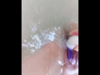 American Huge tits Milf , Getting Naughty in her Bubble Bath!