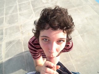 Urlaubsflirt eskaliert - AO-Sex am Hotelpool ! Hoffentlich erwischt mich keiner!