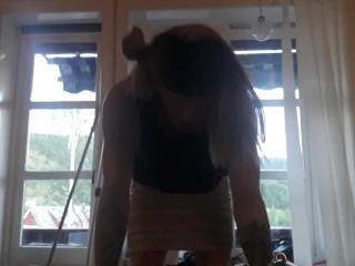 Training biceps with heels and butplugg