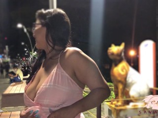 My Friend controls my orgasm with the lush of lovense in a public park and I make a great squirt