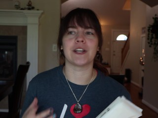 Toy Review - Royal Kit with Lotion, Body Wash, Condoms, Lube, and PH Balanced Wipes!