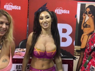 Reya Sunshine with Jiggy Jaguar Exxxotica Chicago IL