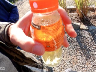 Pee drinking in public park from Argentine ,more 1 liter pee in bottle 4k 60 fr-april bigass-