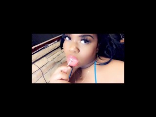 REAL FREAK! BUSTY EBONY CAMGIRL [ MYA STAXXX ] SUCKS LOLLIPOP LIKE REAL COCK + TWERKS HUGE ASS