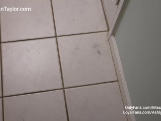 Spying on Brunette Slut Ashlynn Taylor Fucking her Big Pussy Out in the Open