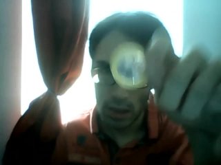 jb présente la capote