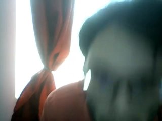 jb présente la capote