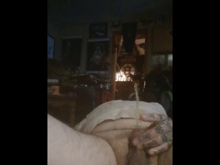 Lildicklancepeeing on himself 