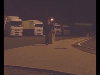 SusyTrav slut walk looking for truckers