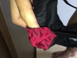 彼女の紐パンティーでパンコキおなにーして中出し射精