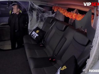 VIPSEXVAULT - Halloween Car Fuck With Busty Police Officer Jasmine Jae