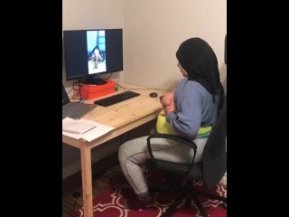 بنت عنابة تتناك مع صاحبها في المهجر، ARAB GIRL SEXCAM WITH BBC