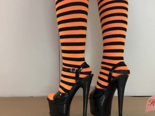 Joyeux Halloween ! Bonbons et foutre pour mes talons