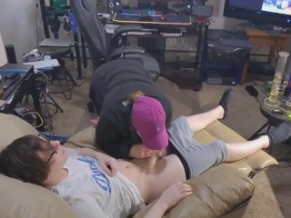 Roommate Proves He can Cum in 60 Seconds or Less to Heather Kane