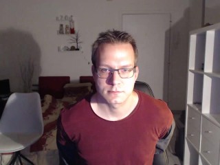 Strip office desktop