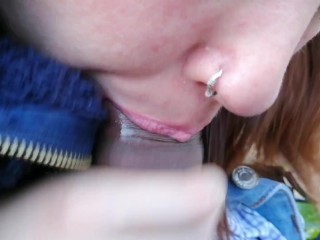 Kika Gizz dando una fenomenal mamada al aire libre a Dany Hardmon