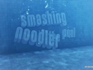 Smashing The Pool Noodler / Brazzers