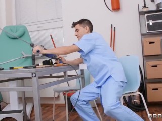 Nurse Gets A Glory Hole Ass Fuck / Brazzers