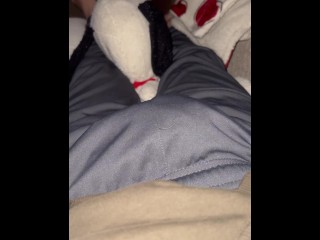 【オナニー】既婚者がバレる気持ちを抑えて喘ぎ…最後はパンツの中で射精w