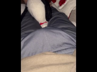 【オナニー】既婚者がバレる気持ちを抑えて喘ぎ…最後はパンツの中で射精w