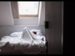 Cought a stranger masturbating in my hostel room
