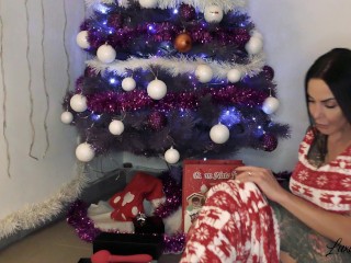 Slutty Italian girl plays with new Toys! Intense Orgasm under the Christmas Tree!