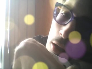 jb présente sa nouvelle manette de sa console