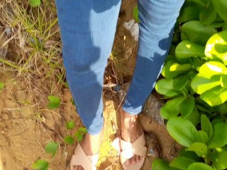 Desi SL Girl Flashing Boobs At Outdoor Beach