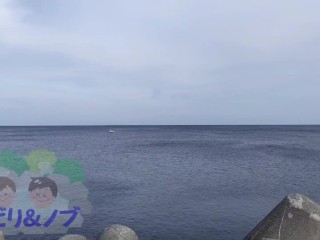 観光地でおっぱいを露出する美人日本人女性 Vol.3