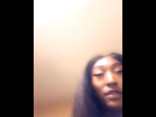 Verified BBC Tgirl (Follow me on Twitter)..….@kushdoll3 looking for partners / orgy's  