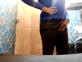 Interesting Dance Moves By indian MILF