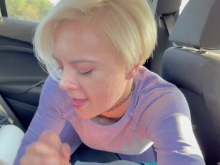 My girlfriend gives me a handjob in the back of her car pov