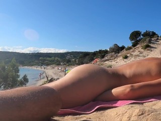 Masturbation publique à la plage des voyeurs nous regardent anal et il me doigte