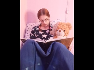 Cute teen reads a book and plays with her pussy before bed (teaser)