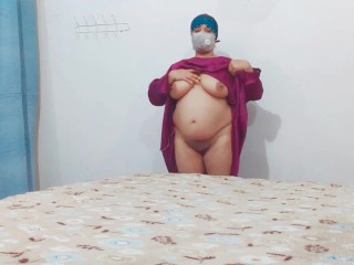 Hot Sexy Bhabhi Mastrubation in Hijab