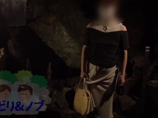 観光地でおっぱいを露出する美人日本人女性 Vol.4