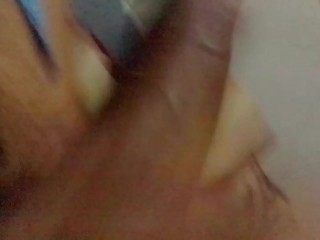 Una paja , necesito ayuda urgente para la soledad 