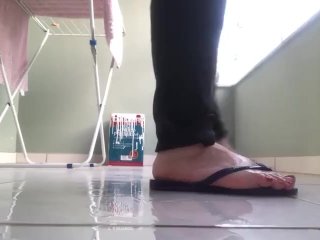 @tici_feet tici feet havaianas and oil in my feet (preview)