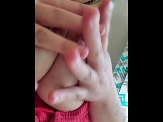 Bouncing my big tits and hand expressing some milk just for you 😘 