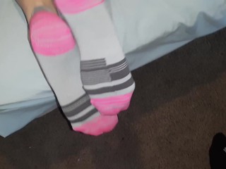 Shooting my sauce on her pink/grey sock soles