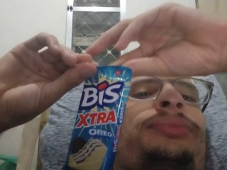 Asmr and mukbang feeding of xtra bis oreo