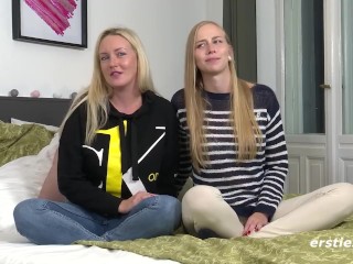 Heiße deutsche Blondine bringt Freundin 2 mal zum Orgasmus