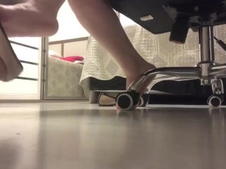 @tici_feet tici feet dangling my flat - spy view (preview)