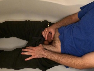 Struggling to Piss on myself- Then cumming & Peeing a little