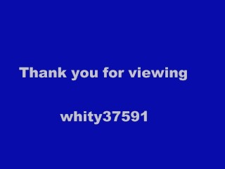 海沿いの道路脇で通る車に見せつけオナニー！Masturbation by the road by the sea.